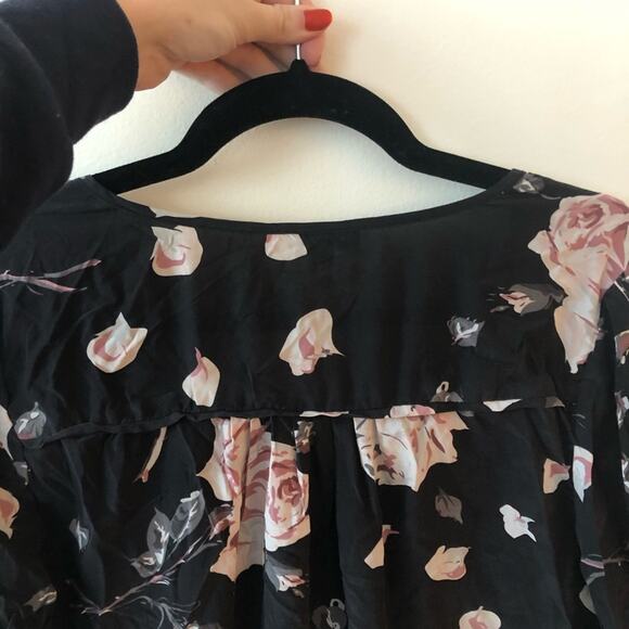 Joie Black Rose Floral Print Silk Blouse - Picture 7 of 7
